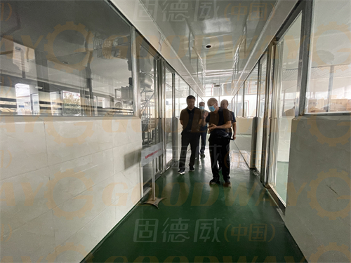 方城縣政協(xié)領(lǐng)導(dǎo)到固德威公司開(kāi)展“萬(wàn)人助萬(wàn)企”調(diào)研活動(dòng)